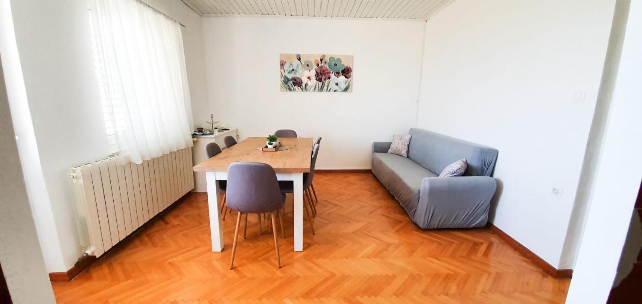 Apartments Sara 珀德垂那 外观 照片