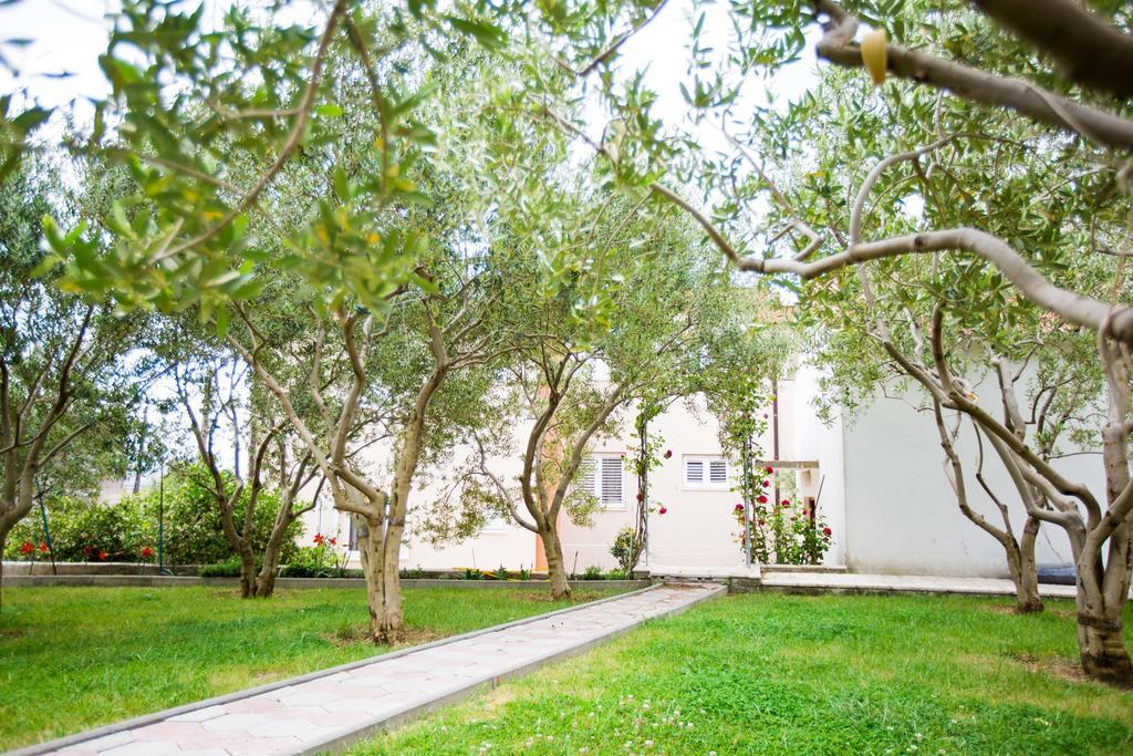 Apartments Sara 珀德垂那 外观 照片
